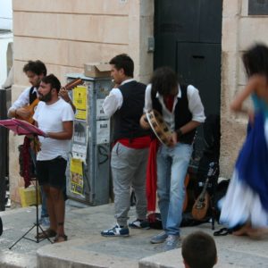 Reise Hunter Italien Ostuni Straßenmusik