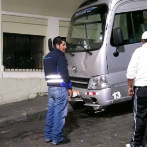 Reise Hunter Quito Bus
