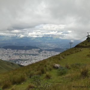 Reise Hunter Quito Teleferico Aussicht3