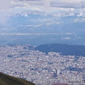 Reise Hunter Quito Teleferico Aussicht2