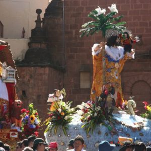 Reise Hunter Cusco Prozession Corpus Cristi