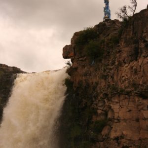Reise Hunter Mongolei Wasserfall4
